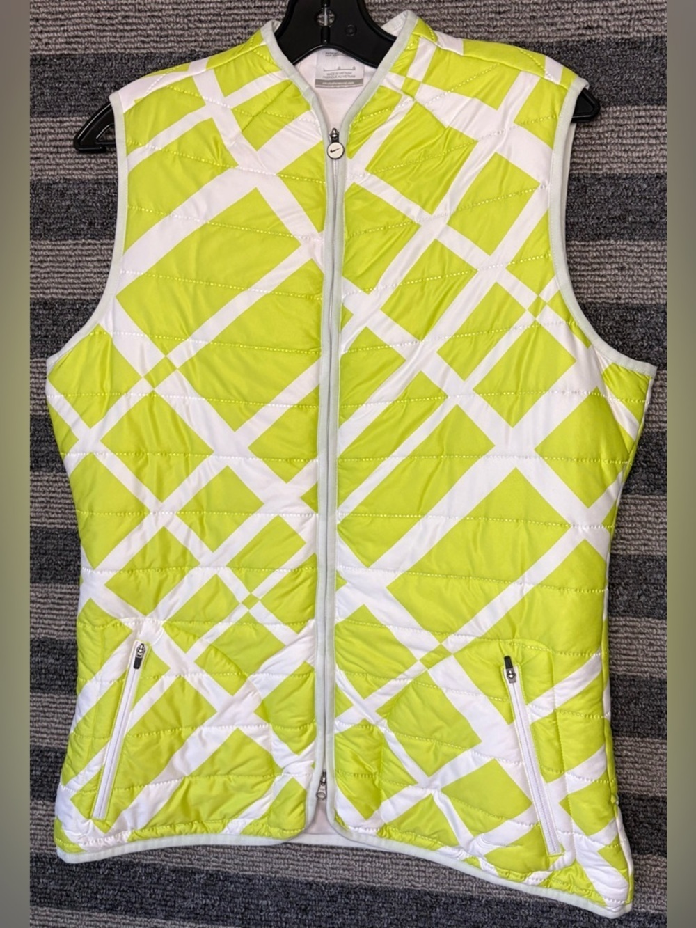 Nike Golf Ladies' Best M Tour Performance Lime Quilted Puffer Vest Large EUC